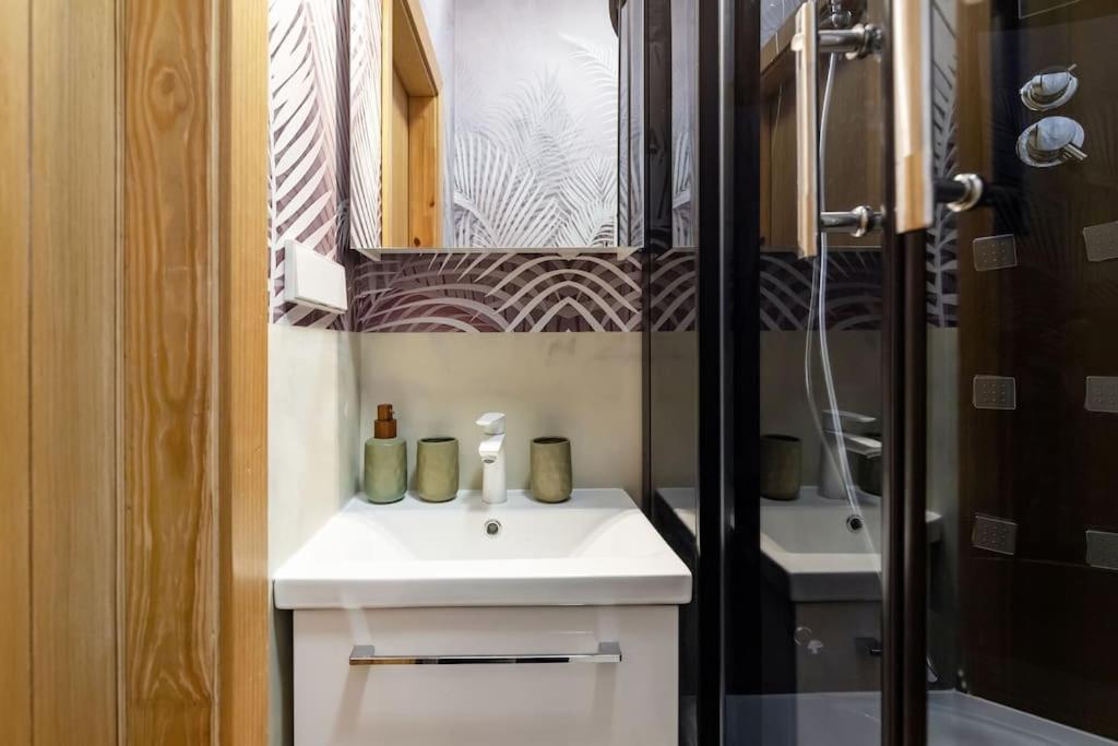 Luxury Apartment In Gedimino Av. Vilna Exterior foto